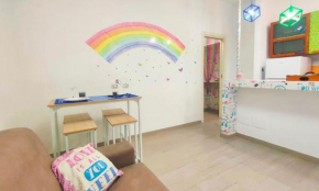 Arcobaleno a Pozzuoli tra metro e mare